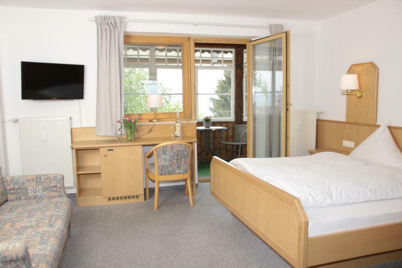 Schoenblick Hotel Garni Ferienwohnungen Лінденберґ-ім-Альґой Екстер'єр фото