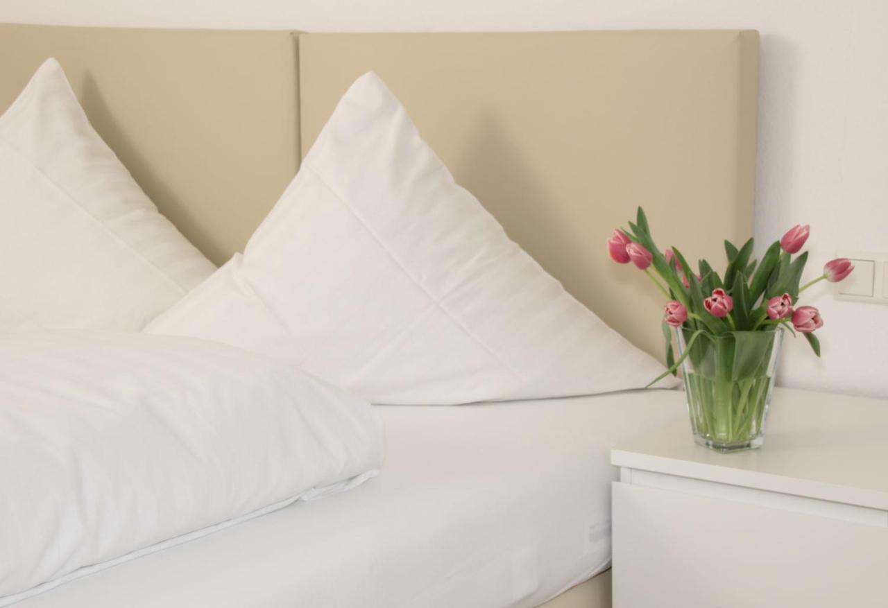 Schoenblick Hotel Garni Ferienwohnungen Лінденберґ-ім-Альґой Екстер'єр фото