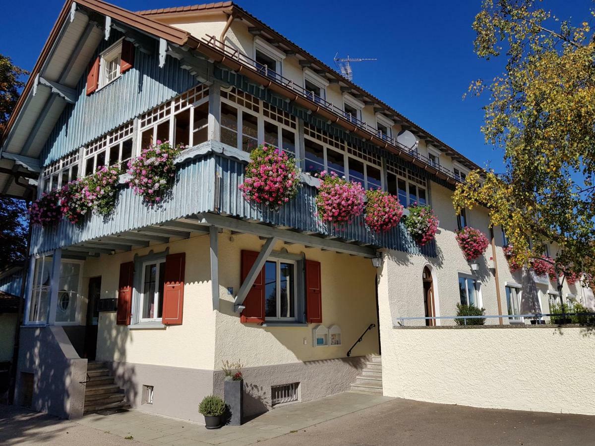 Schoenblick Hotel Garni Ferienwohnungen Лінденберґ-ім-Альґой Екстер'єр фото